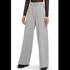 Nike Grey Palazzo Sweatpants Size Small